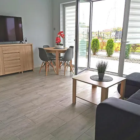 Radosny - Sloneczne * Ustronie Morskie